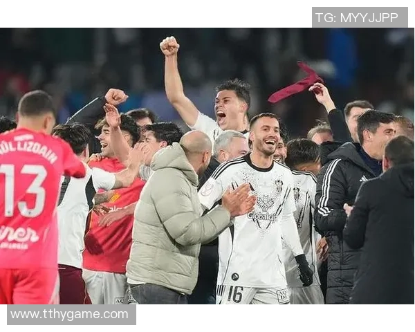 国王杯激战皇马与AC米兰握手言和红牌事件引发全场热议与十大精彩进球回顾