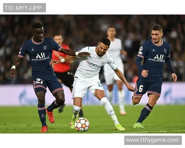 欧冠激战：巴黎圣日耳曼与曼城战成平局精彩瞬间回顾与赛后分析