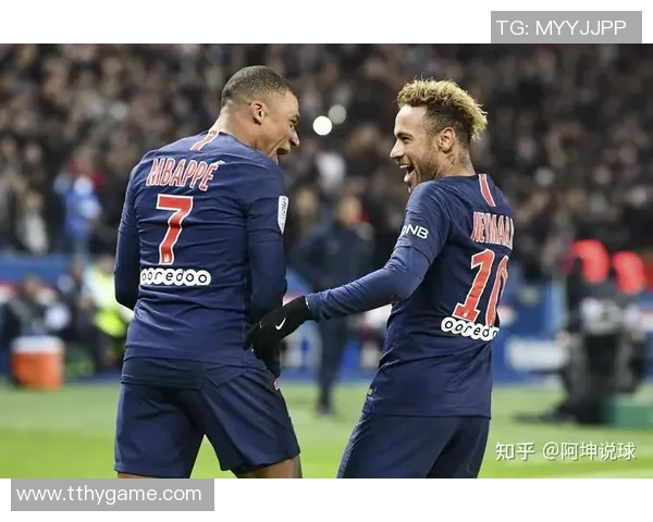 意甲激战AC米兰与巴黎圣日耳曼战成平局帽子戏法引发争议判罚热议 意甲激战AC米兰与巴黎圣日耳曼战成平局帽子戏法引发争议判罚热议