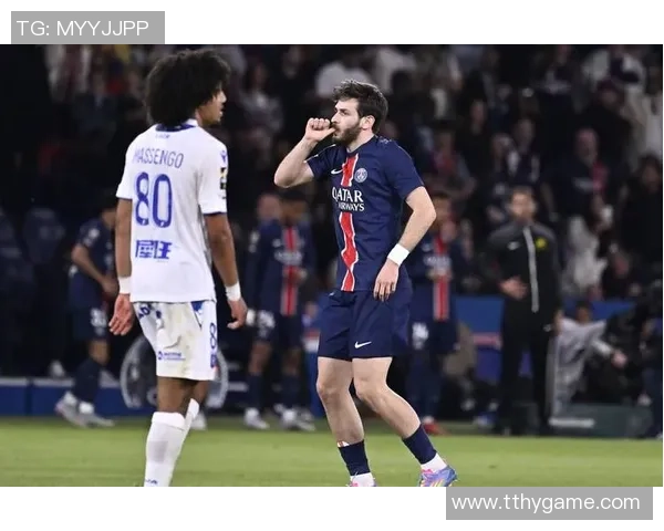 欧联杯激战回顾多特蒙德逆转巴黎圣日耳曼精彩瞬间分析