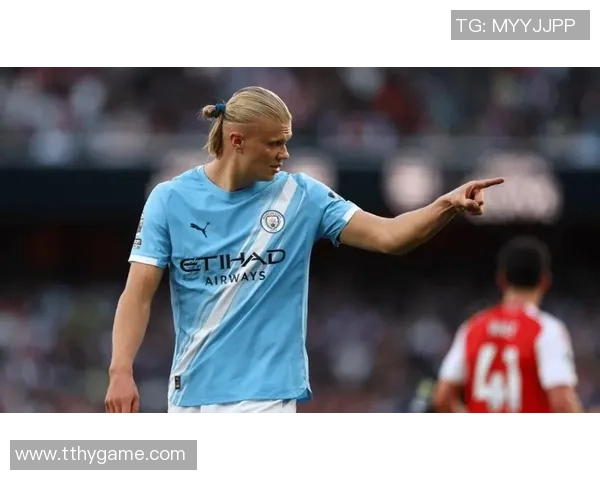 曼城友谊赛大胜多特蒙德帽子戏法引发争议判罚全场沸腾 曼城友谊赛大胜多特蒙德帽子戏法引发争议判罚全场沸腾